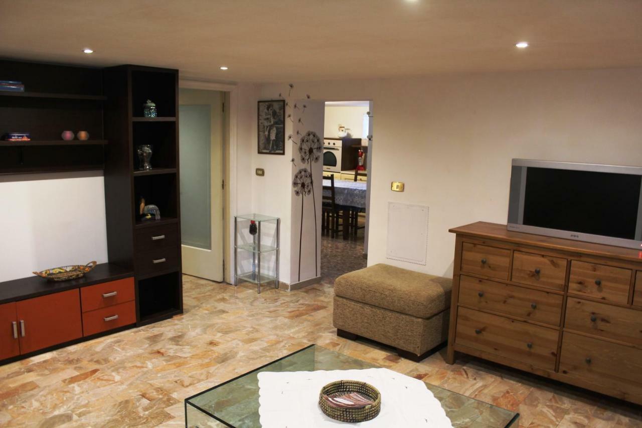 Tavernetta Jolie Apartment Пескара Екстериор снимка