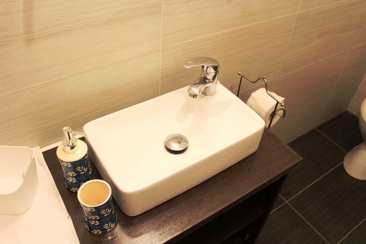 Tavernetta Jolie Apartment Пескара Екстериор снимка
