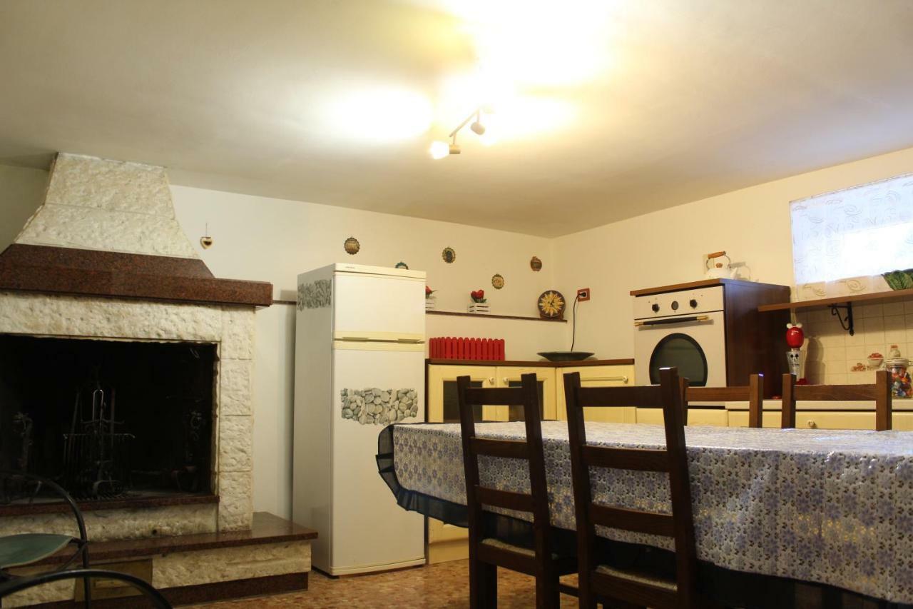 Tavernetta Jolie Apartment Пескара Екстериор снимка