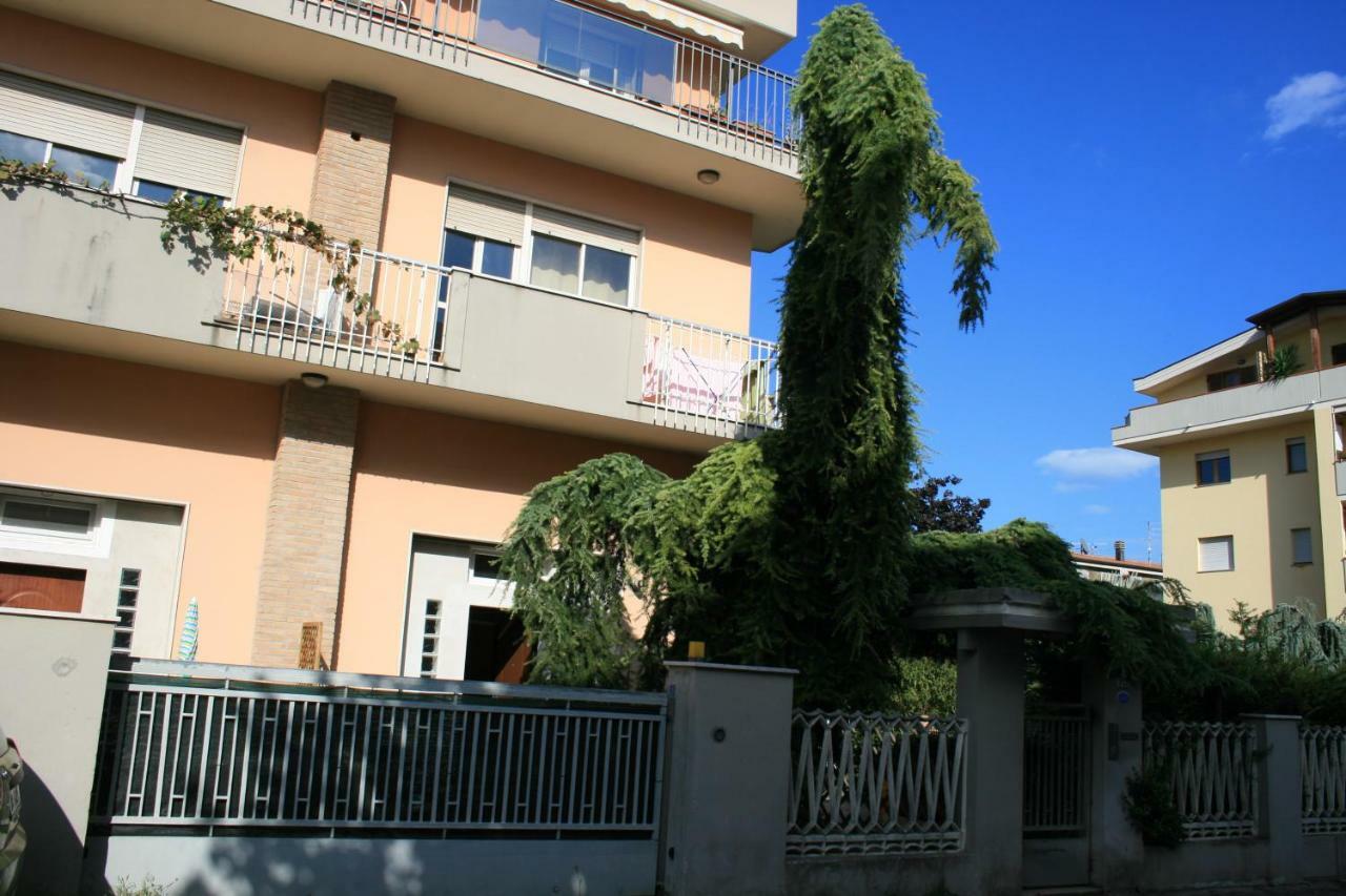 Tavernetta Jolie Apartment Пескара Екстериор снимка