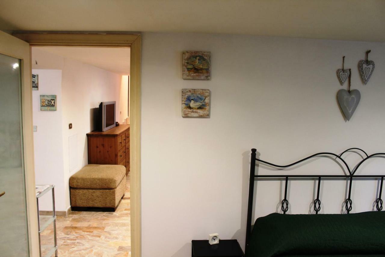 Tavernetta Jolie Apartment Пескара Екстериор снимка